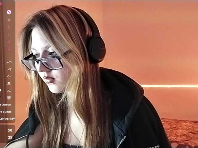 RosemaryTrundle's BongaCams show and profile