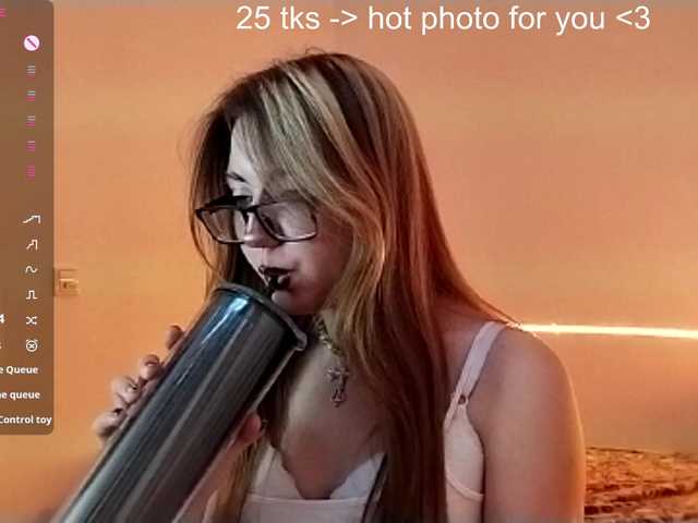 RosemaryTrundle's BongaCams show and profile