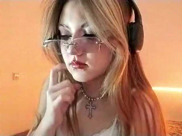 RosemaryTrundle's BongaCams show and profile