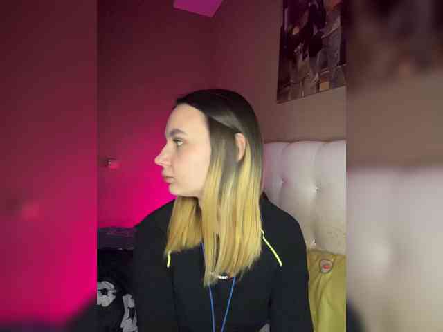 Chakisa Live Webcam on BongaCams