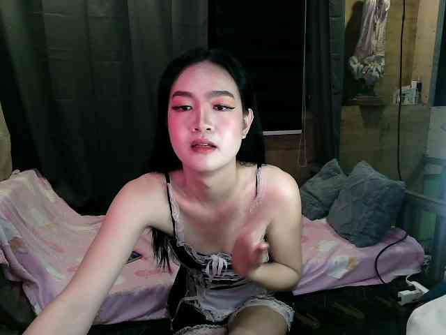 RileyChoi Live Webcam on BongaCams