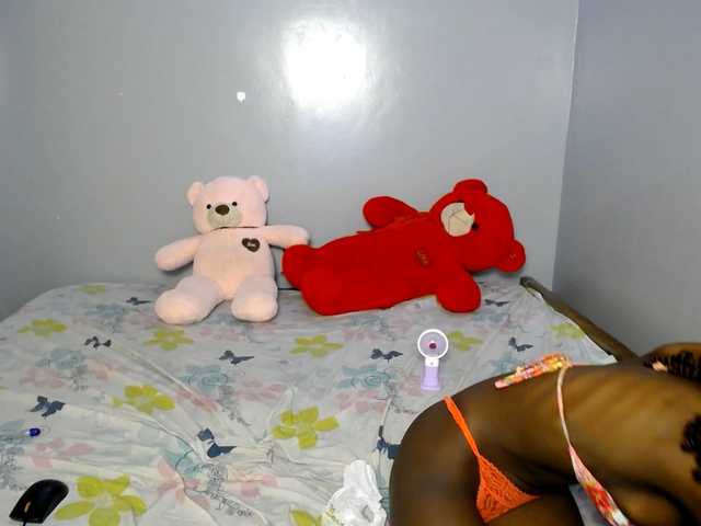 VelvetCuties's BongaCams show and profile