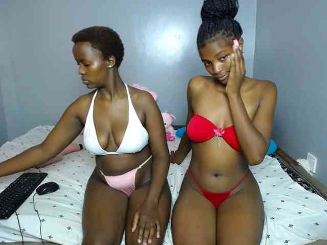 VelvetCuties Live Webcam on BongaCams