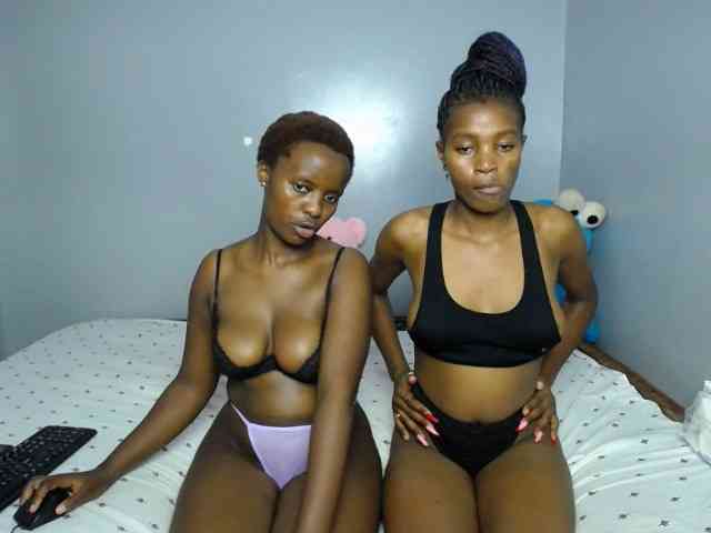 VelvetCuties Live Webcam on BongaCams