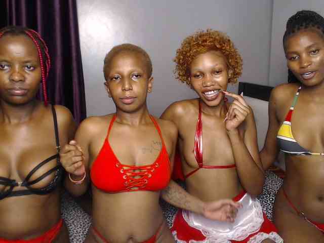 VelvetCuties Live Webcam on BongaCams