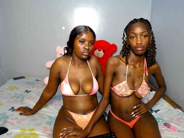 VelvetCuties Live Webcam on BongaCams