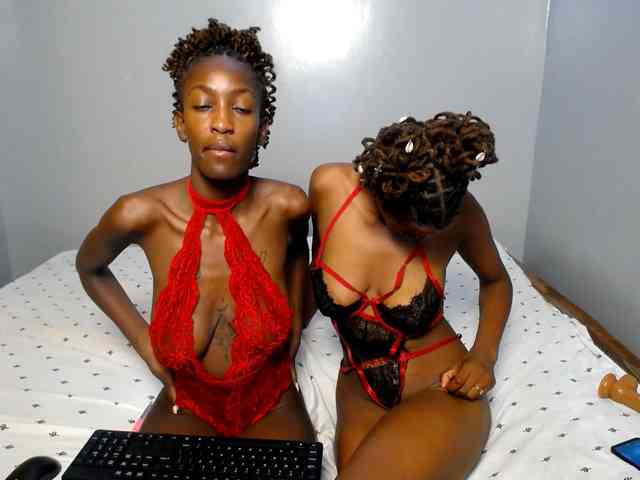 VelvetCuties Live Webcam on BongaCams