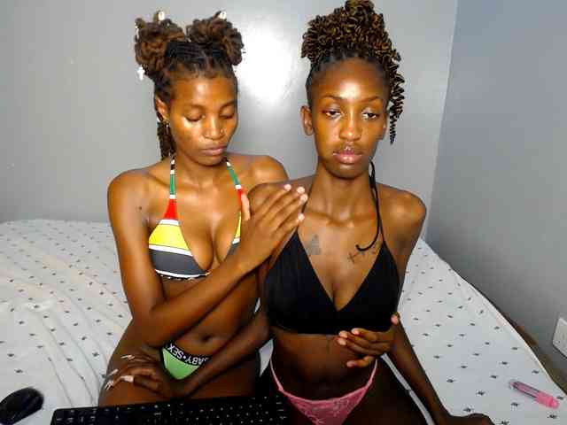 VelvetCuties Live Webcam on BongaCams