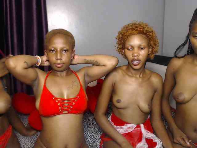 VelvetCuties Live Webcam on BongaCams