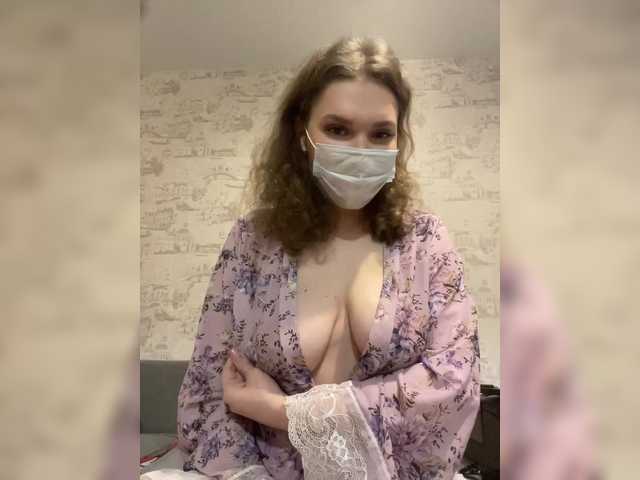 видео PeachyLips