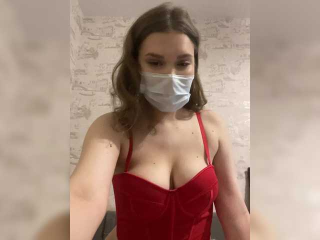 PeachyLips free chat on liveonude