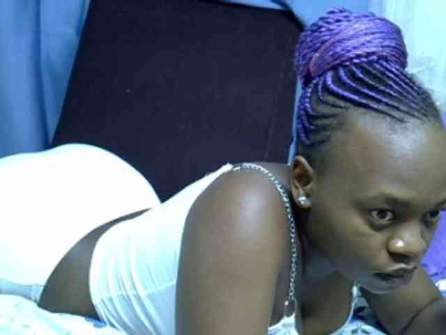 Sexxybutt01 Live Webcam on BongaCams