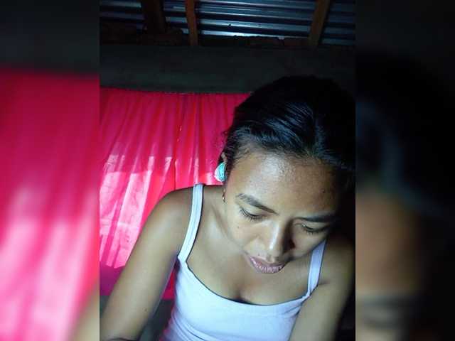 Rudih's BongaCams show and profile