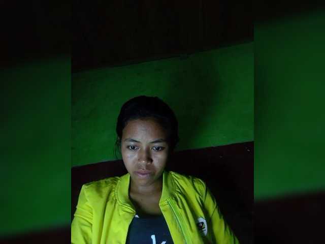 Rudih's BongaCams show and profile