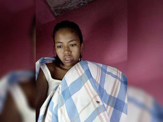 Rudih's BongaCams show and profile