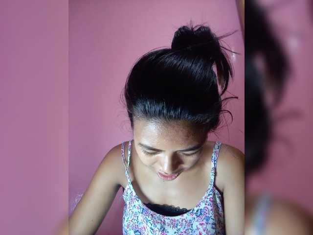 Rudih's BongaCams show and profile