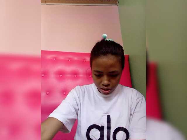 Rudih's BongaCams show and profile