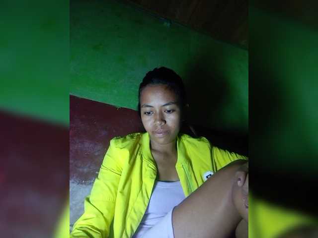 Rudih's BongaCams show and profile