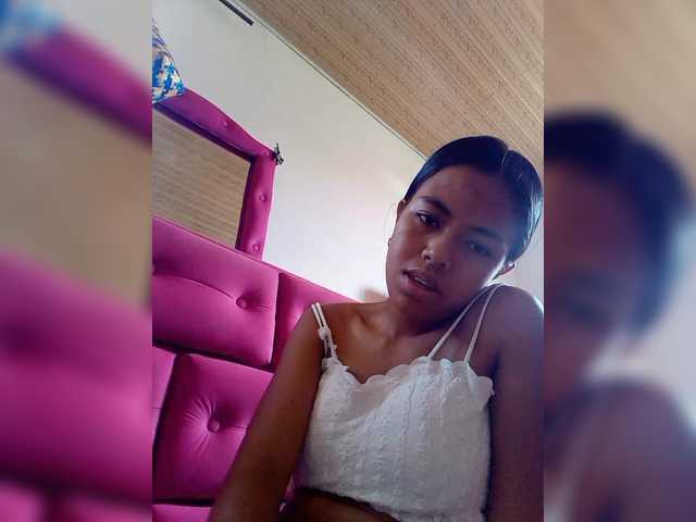 Rudih's BongaCams show and profile