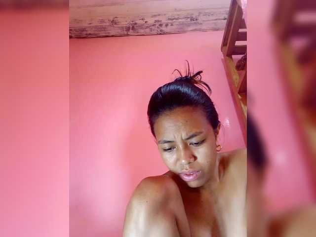 Rudih's BongaCams show and profile