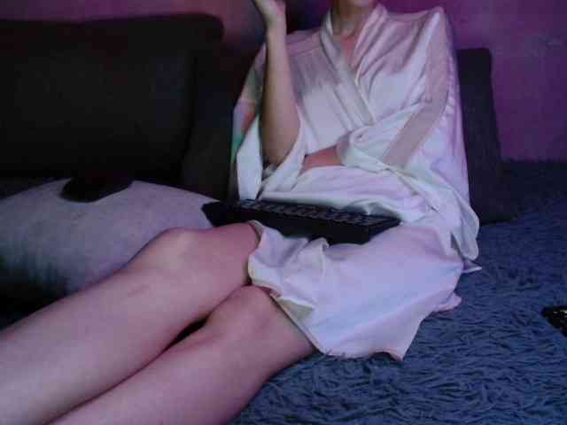 RedCrystal666 Live Webcam on BongaCams