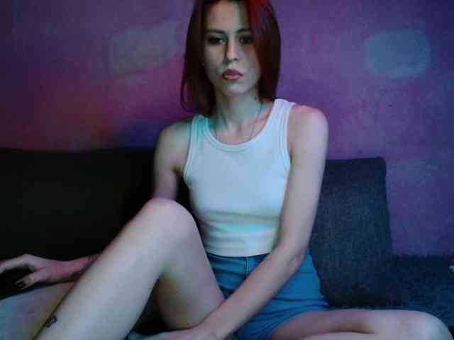 RedCrystal666 Live Webcam on BongaCams