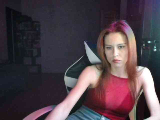 RedCrystal666 webcam