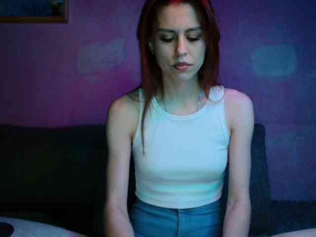 RedCrystal666 Live Webcam on BongaCams