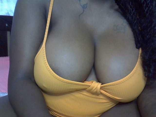 Sauceyga's BongaCams show and profile