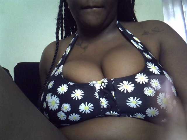 Sauceyga's BongaCams show and profile