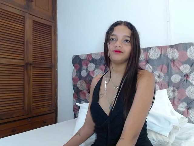 VesperHale's BongaCams show and profile