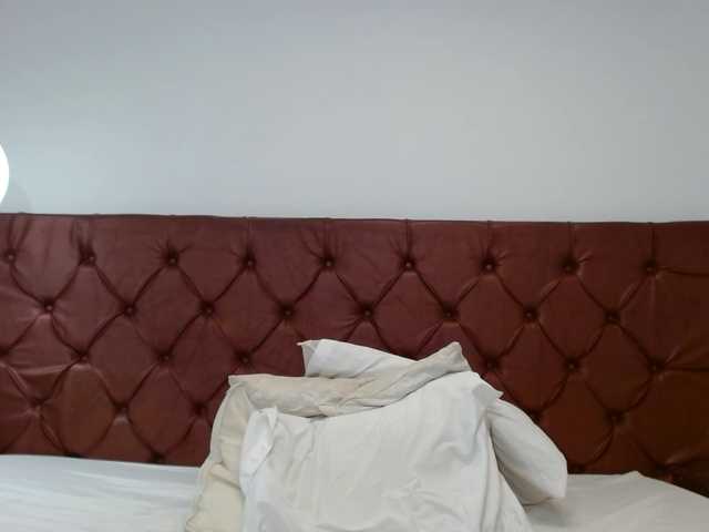 VesperHale's BongaCams show and profile