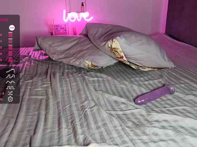 CrazyPrincess webcam