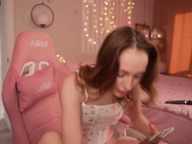 MilaLuxury's BongaCams show and profile