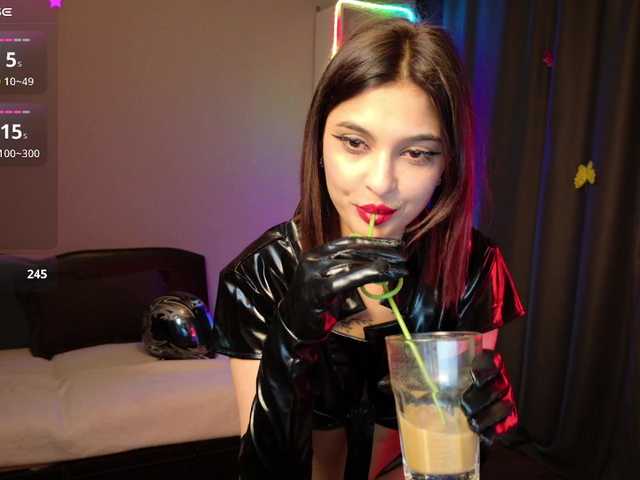 Eva-Sterling's BongaCams show and profile