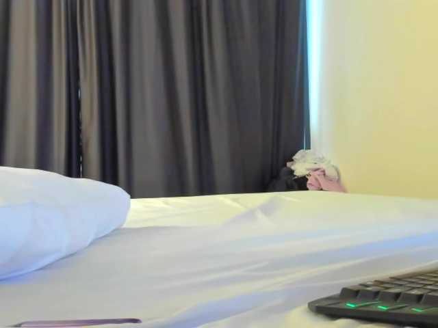 lesyalis's BongaCams show and profile