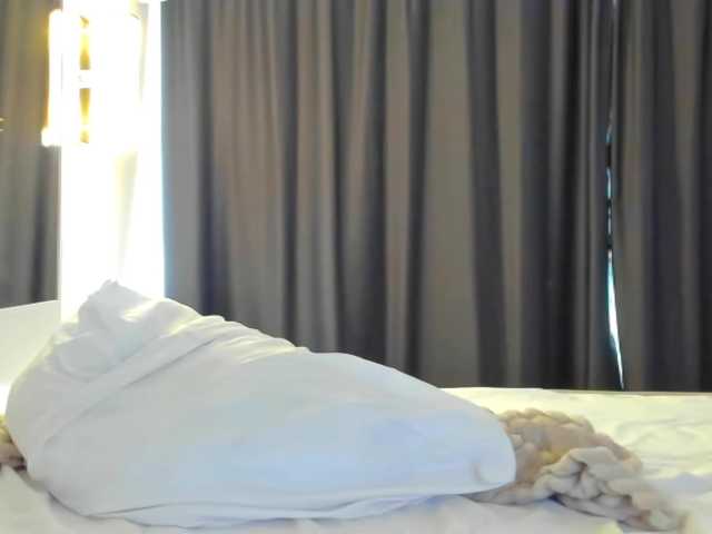 lesyalis's BongaCams show and profile