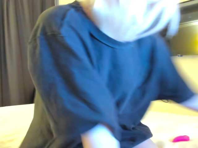 lesyalis's BongaCams show and profile