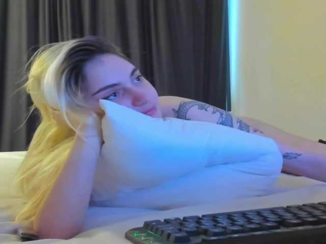 lesyalis's BongaCams show and profile