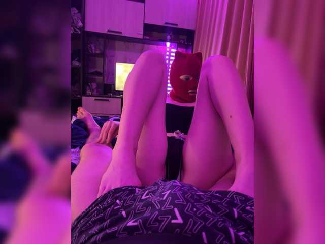 le modèle dick-pussy365 est en webcam porno dans un show sur le site bongacams, il possède les tags suivants: White/Caucasian,Redhead,Hairy