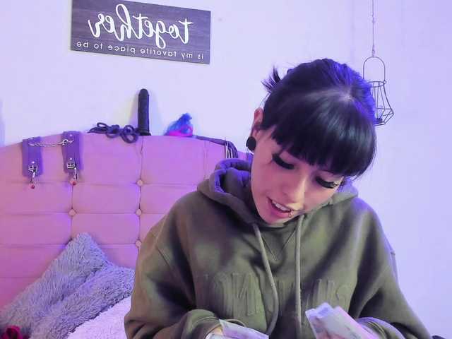 kitty-matias-ls's BongaCams show and profile