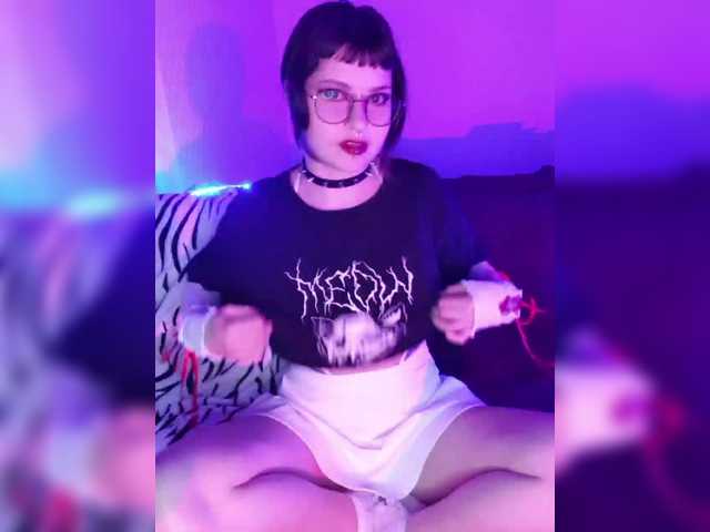 BattyGothic02's BongaCams show and profile