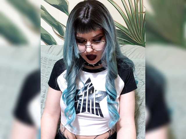 BattyGothic02 live cam