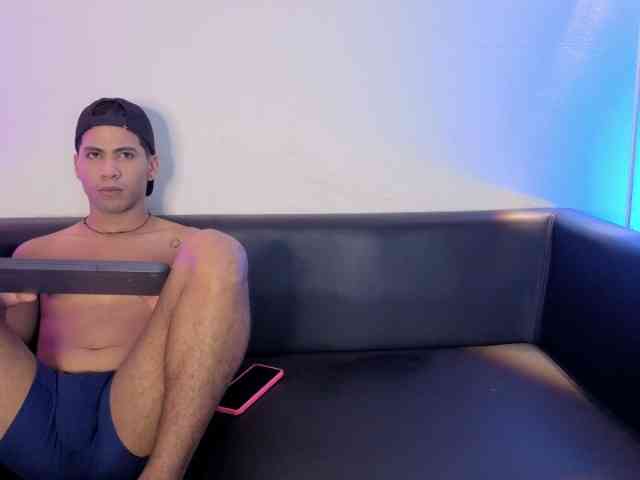 Hot-Boys-ADS Hot-Boys-ADS