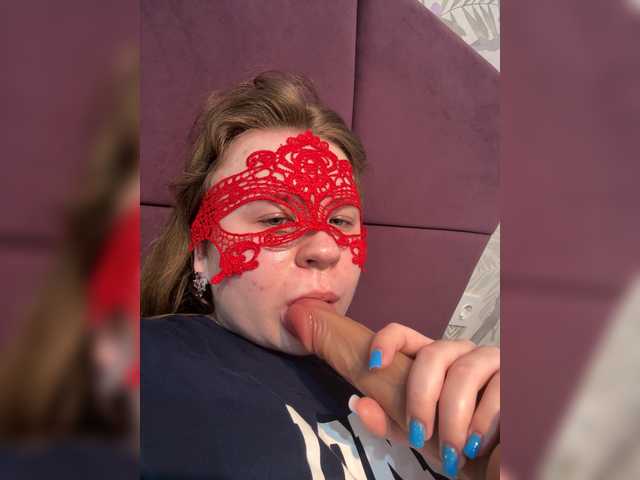 Elly34's BongaCams show and profile