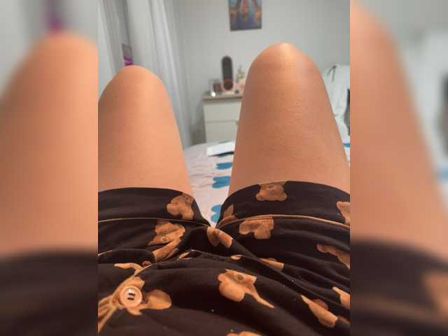 Elly34 Live Cam on BongaCams