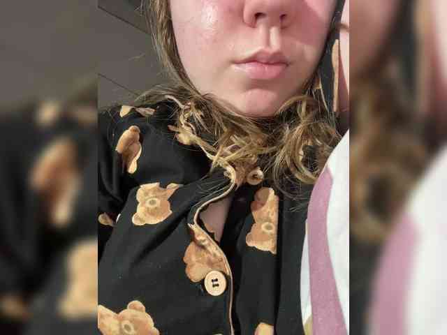 Elly34 Live Webcam on BongaCams