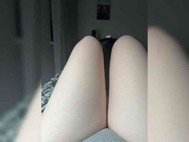 Elly34 Live Webcam on BongaCams