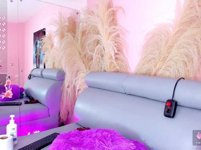 IamEngell's BongaCams show and profile