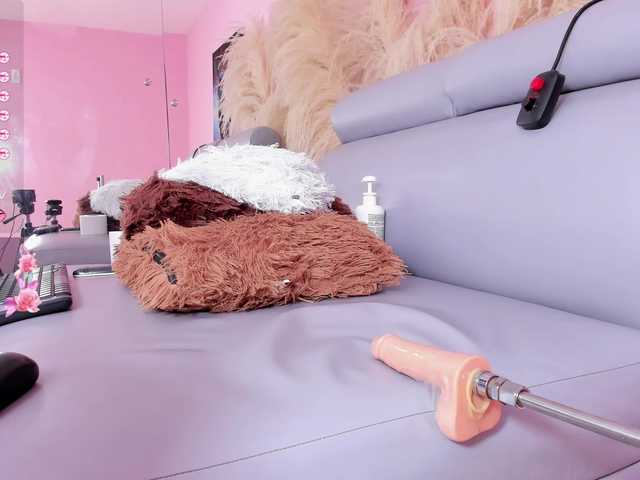 IamEngell's BongaCams show and profile